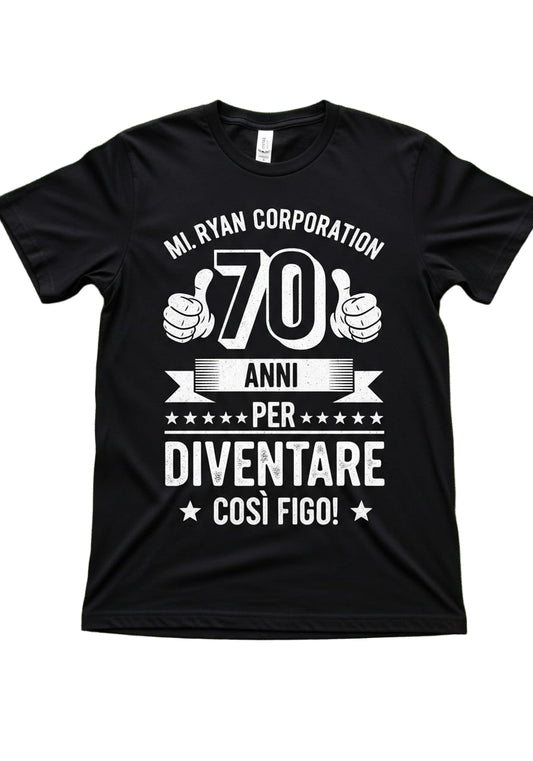 Ryan Corporation “70 Anni Per Diventare Così Figo!” Graphic T-Shirt Black