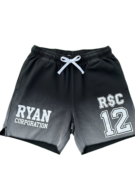 Black Distressed Shorts  R$C 12 x Ryan Corporation